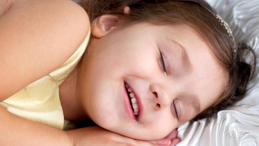 چگونه خواب کودکمان را تنظیم کنیم؟