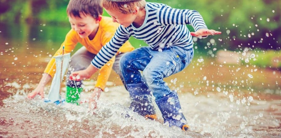 تابستان چه کلاس ‌هایی برای کودکم ثبت نام کنم؟