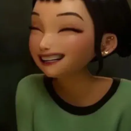 سلام👋زویی پفکی هستم تازه شروع به فعالیت کردم🎀🌸🍮💚🧡💛🎵🎶🎤