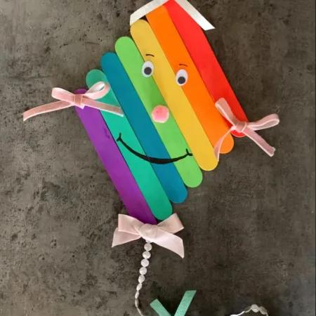 بادبادک با چوب بستنی