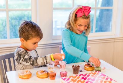 آموزش شیرینی پزی با کودکان به همراه ده رسپی ساده و خوشمزه