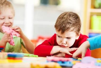 چگونه کودکی اجتماعی داشته باشیم؟